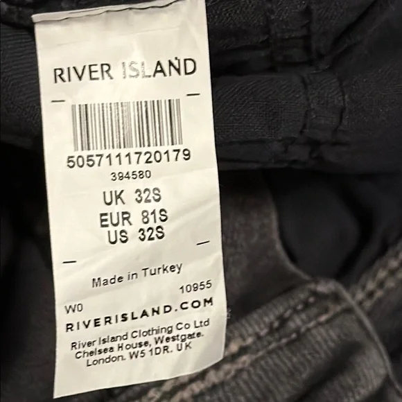 River Island (UK Brand) Men's Black Distressed Jeans size 32 - Picture 5 of 7
